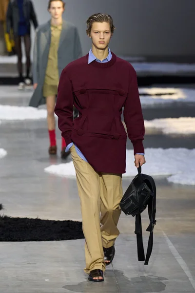 Look 52